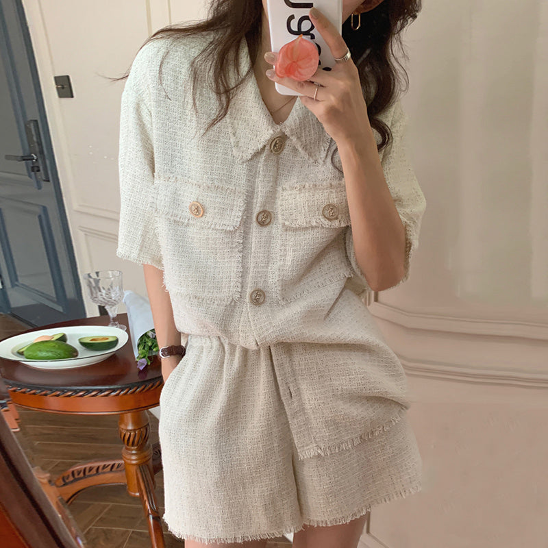 Niche Lapel Chic Button Tassel Shirt
