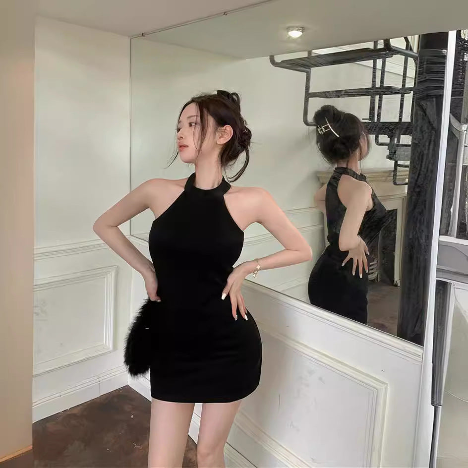 Waist-tight Slimming Halter Chic Dress